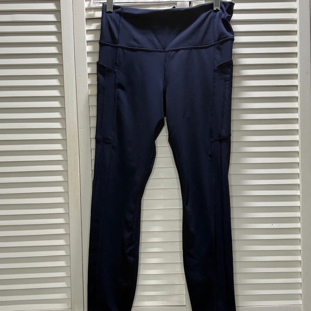 Athleta Ultimate Stash 7/8" Eclipse (Dark Navy) M